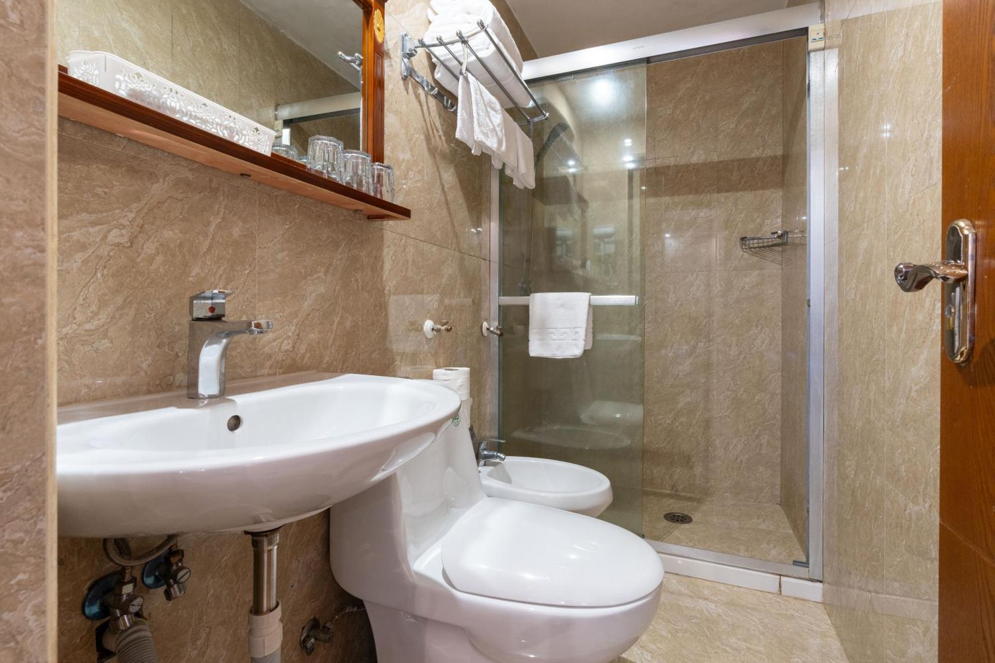 Leone D'Oro Guesthouse - Close To Piazza Vittorio Ρώμη Εξωτερικό φωτογραφία